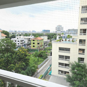 Srinakharindra Ville